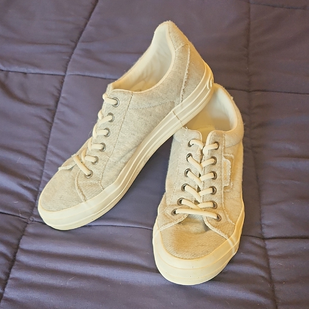 Rocket Dog Casual Women's Sneakers in Light Gray Size 8.5